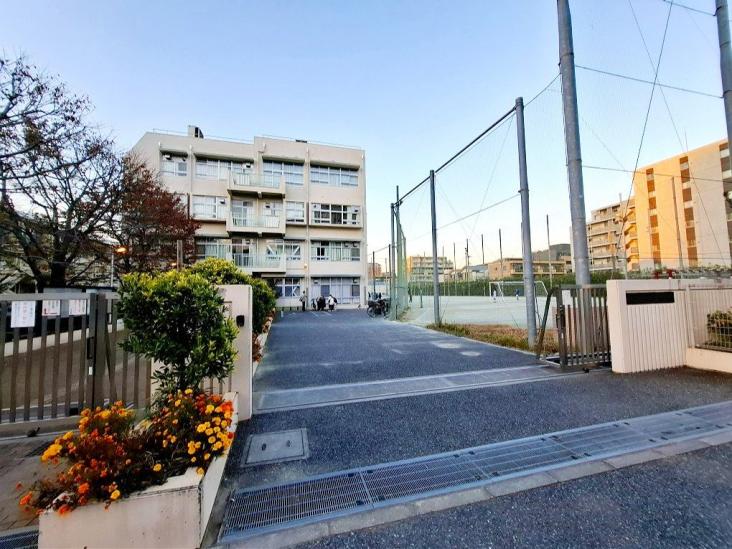 グローリア初穂小豆沢-29-中学校