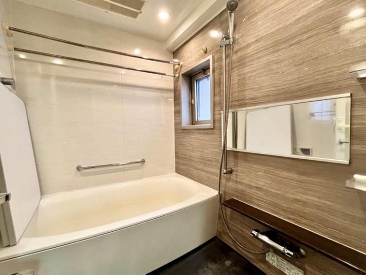 アトレ浮間舟渡ローレルコート-11-バス