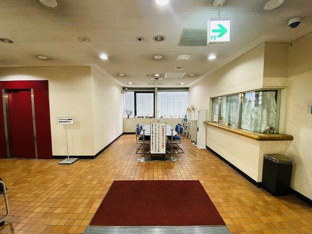 メゾンサンシャイン-8-ロビー