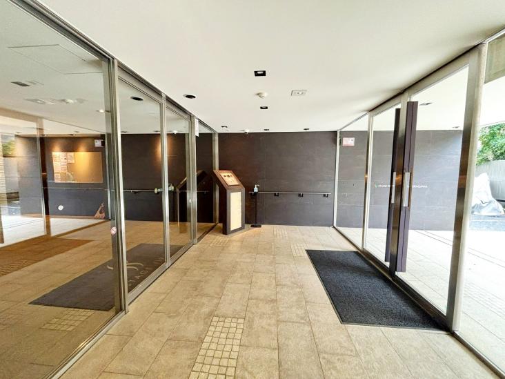 ステージファースト板橋桜川-2-エントランス