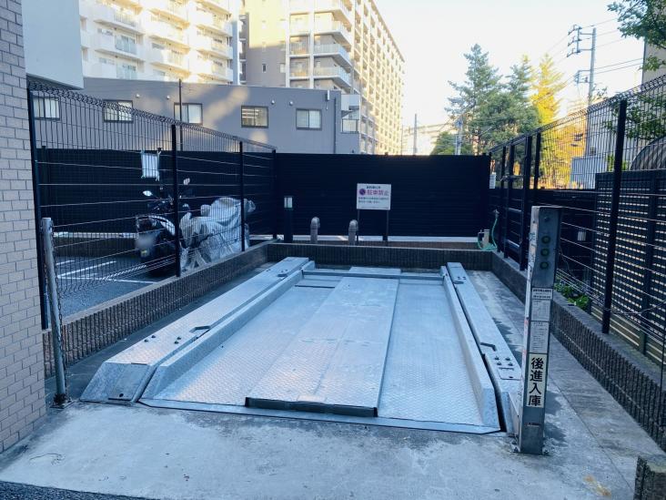 日神パレステージ王子神谷ウエストウィング-12-駐車場