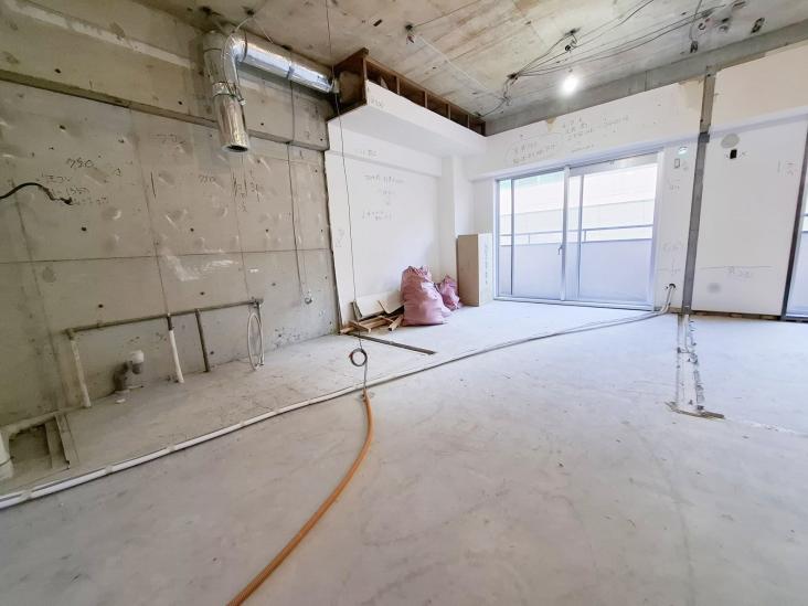 王子ローヤルコーポ-8-リビング