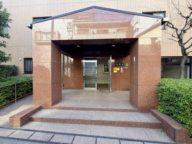 メイツ新桜台-10-エントランス