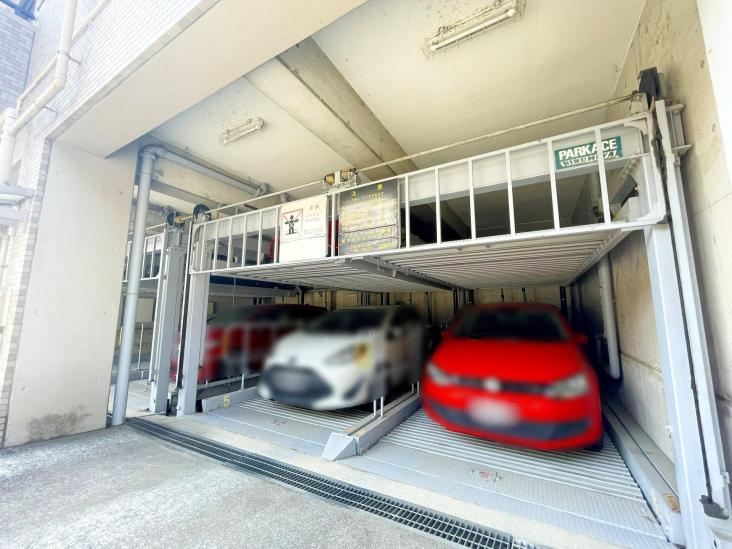 ライオンズガーデン赤塚公園-6-駐車場