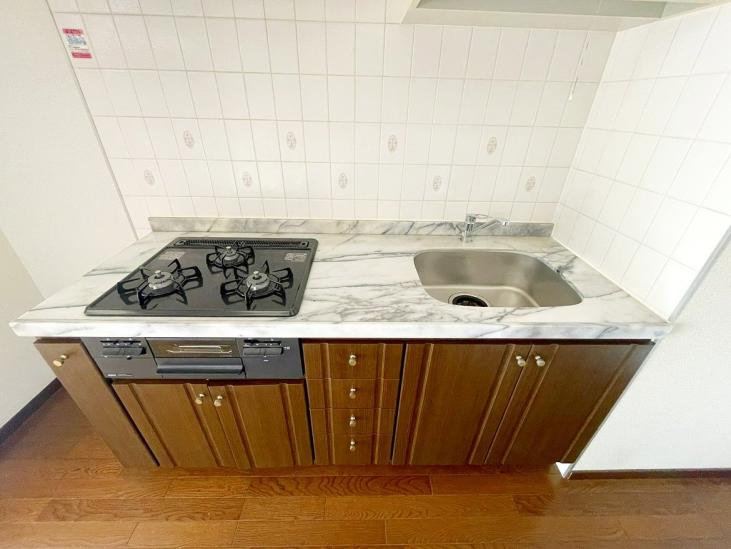 ライオンズガーデン赤塚公園-10-キッチン