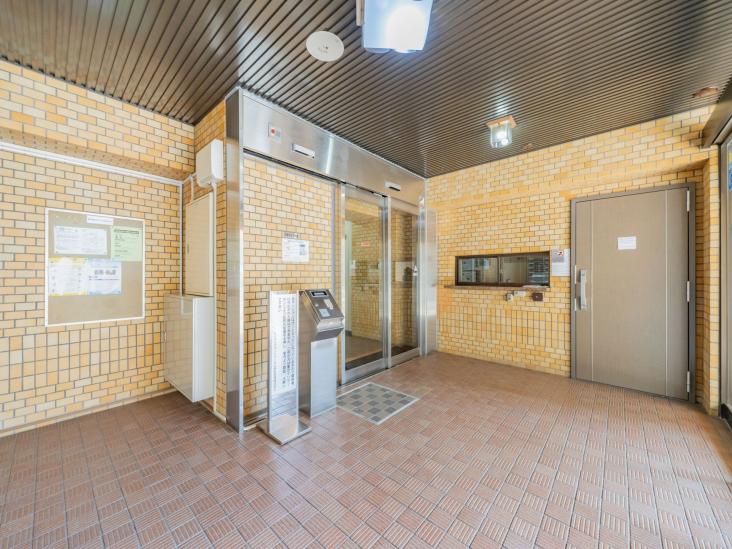 ライオンズマンション大山西町-6-エントランス