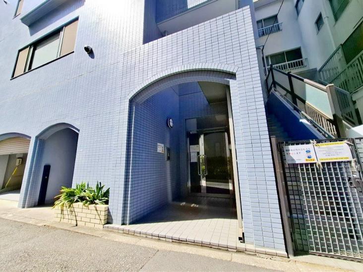 ドミールセブン-2-エントランス