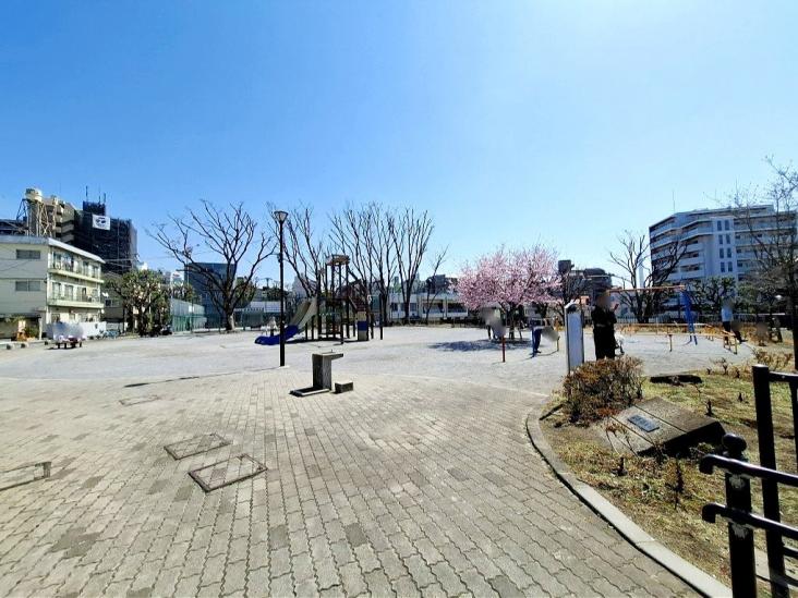 ドミールセブン-15-公園