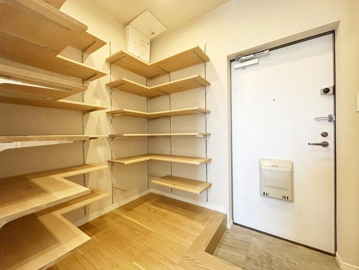 サニーハイツ王子本町-14-玄関