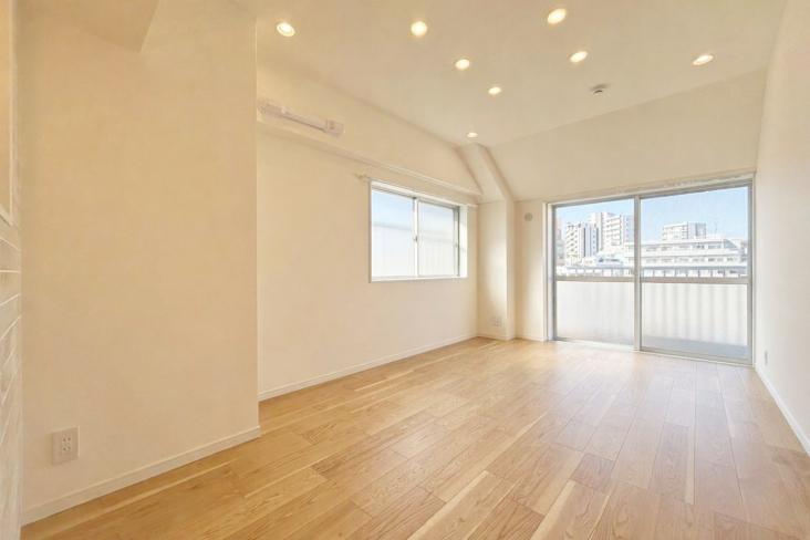 サニーハイツ王子本町-15-リビング