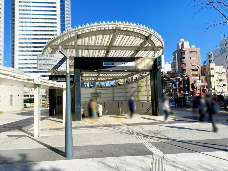スカイズ　タワー＆ガーデン-37-駅