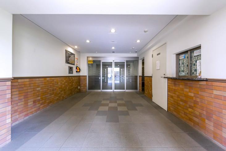 ライオンズマンション西葛西中央通り-15-エントランス