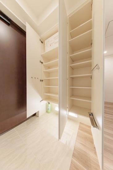 ＨＡＲＵＭＩ　ＦＬＡＧ　ＰＡＲＫ　ＶＩＬＬＡＧＥ　Ｔ棟-46-収納