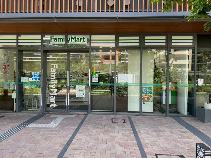 ＨＡＲＵＭＩ　ＦＬＡＧ　ＰＡＲＫ　ＶＩＬＬＡＧＥ　Ｔ棟-84-コンビニ