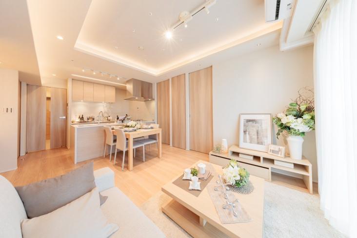 Ｂｒｉｌｌｉａ　ＴＨＥ　ＴＯＷＥＲ　ＴＯＫＹＯ　ＹＡＥＳＵ　ＡＶＥＮＵＥ-7-リビング