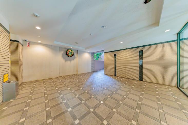 ビー・シティ　キャナルウィング-15-エントランス