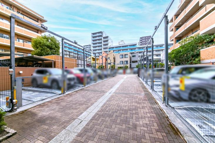 ルネ・ベイグランデ-18-駐車場