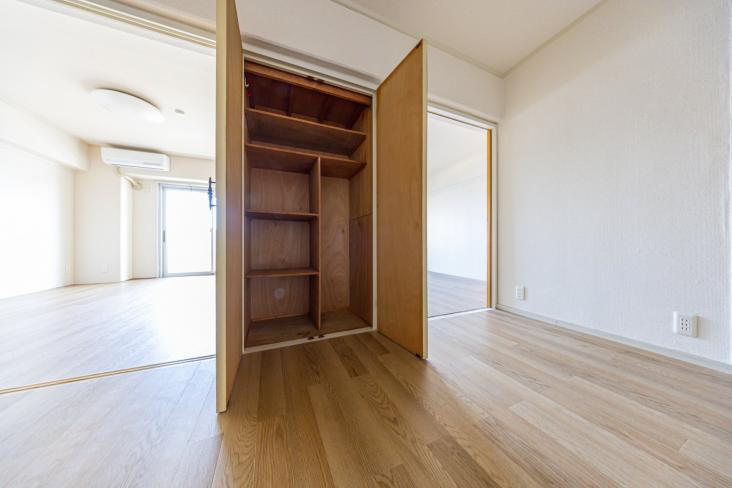 越中島三丁目ハイツ　１号棟-25-収納