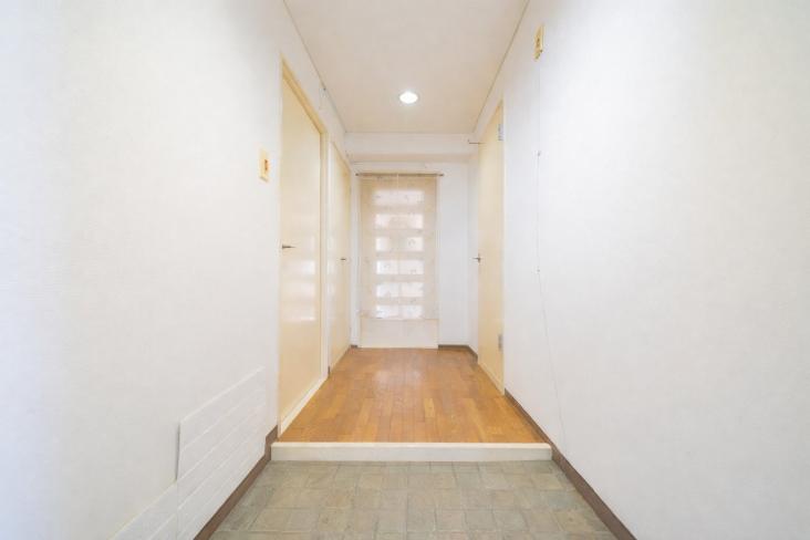 なぎさニュータウン　３号棟-10-玄関