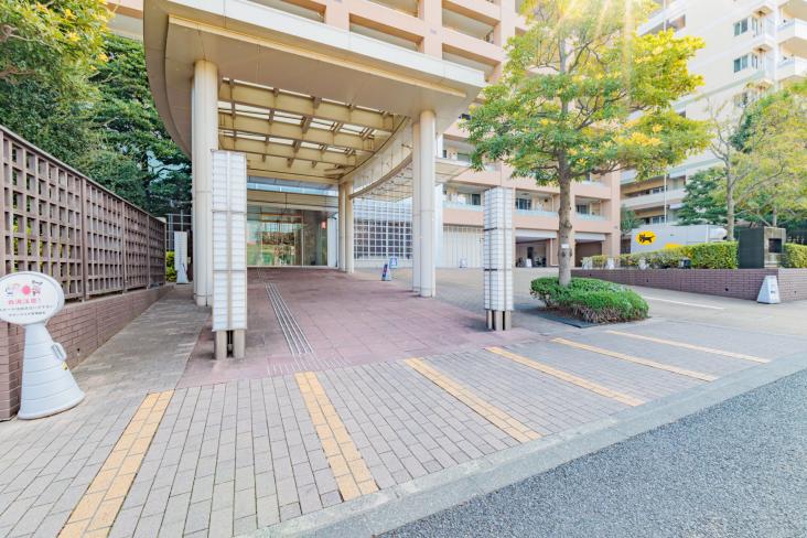 グランエスタ-4-エントランス