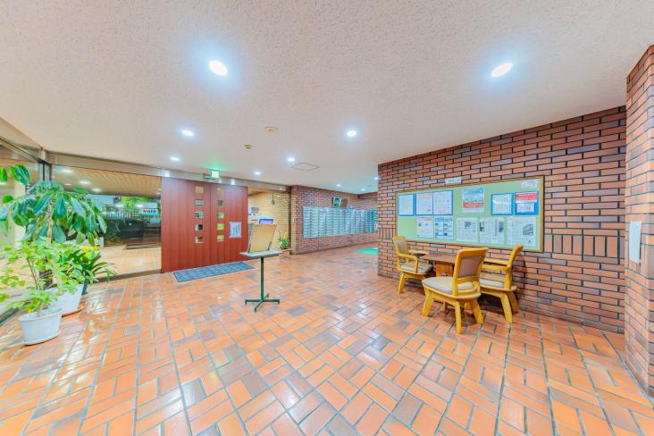 ジュネシオン小名木-10-エントランス