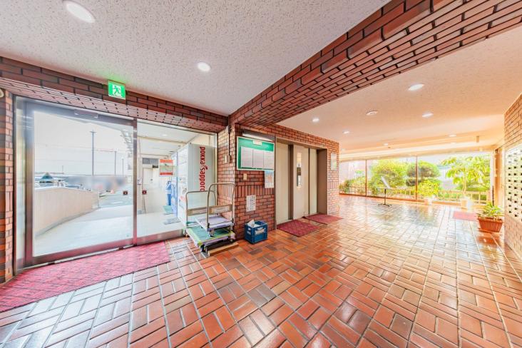 ジュネシオン小名木-11-エントランス