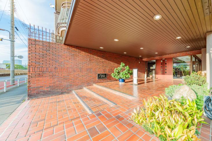 ジュネシオン小名木-14-エントランス