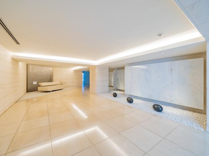 クラリティ・アスール-16-ロビー