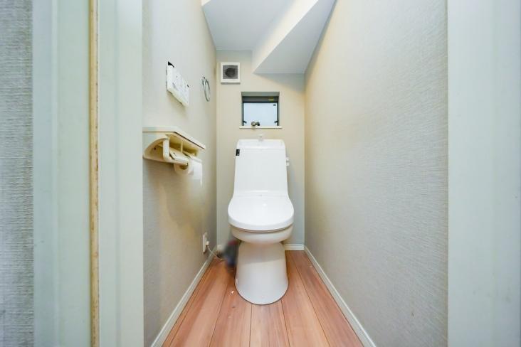 江東区大島七丁目中古戸建-10-トイレ