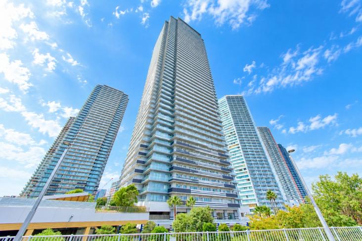 Ｗ Ｃｏｍｆｏｒｔ Ｔｏｗｅｒｓ ＥＡＳＴ-2-外観
