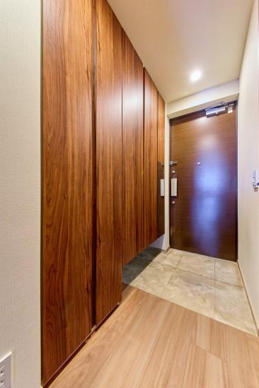 ザ・パークハウス西新宿タワー60-5-玄関