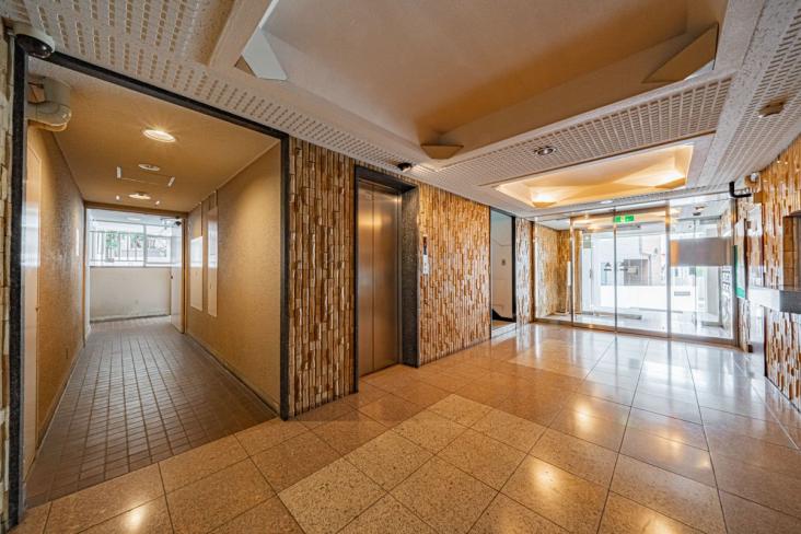 余丁町サンハイツ-4-エントランス