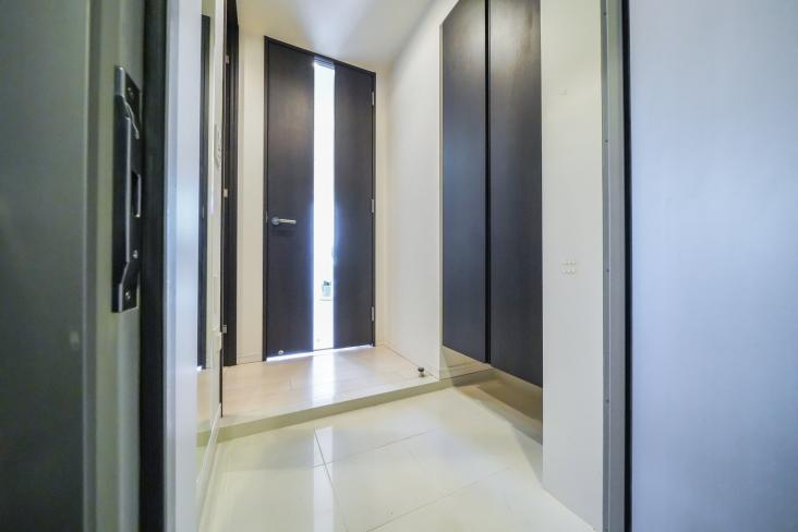 アピス一番町-11-玄関