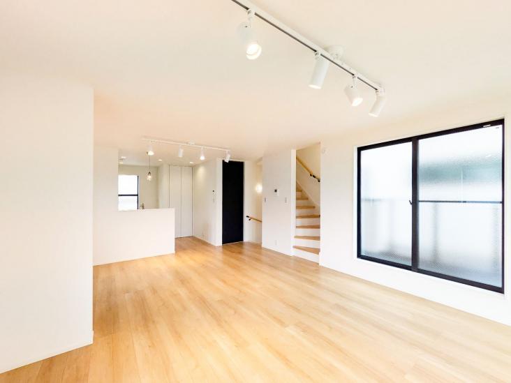 北沢一丁目戸建-5-リビング