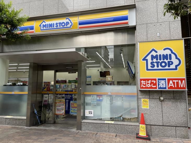 ダイアパレス御苑前-17-コンビニ