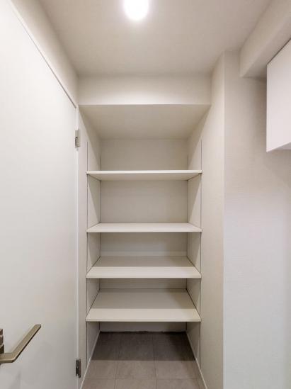 西戸山タワーホウムズセントラルタワー-22-収納