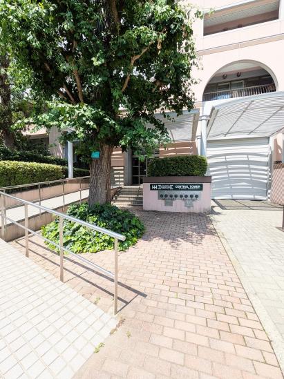 西戸山タワーホウムズセントラルタワー-35-エントランス