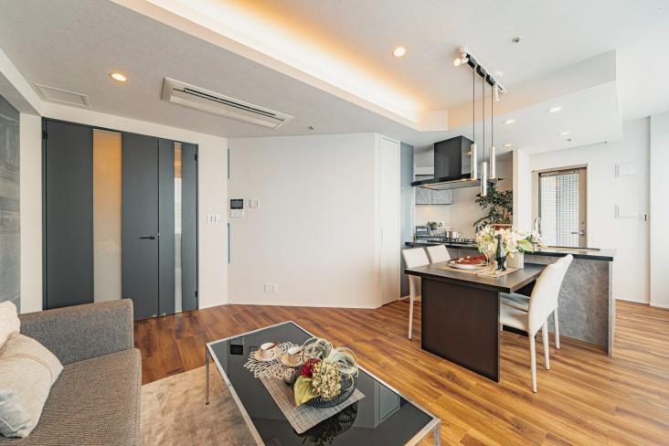 ピアース四谷-3-リビング