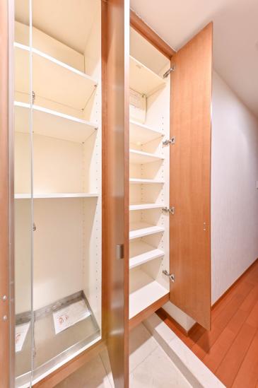 パークナード春日ヒルズ-25-玄関