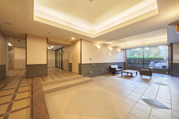 ライオンズガーデンヒルズ白山-6-ロビー