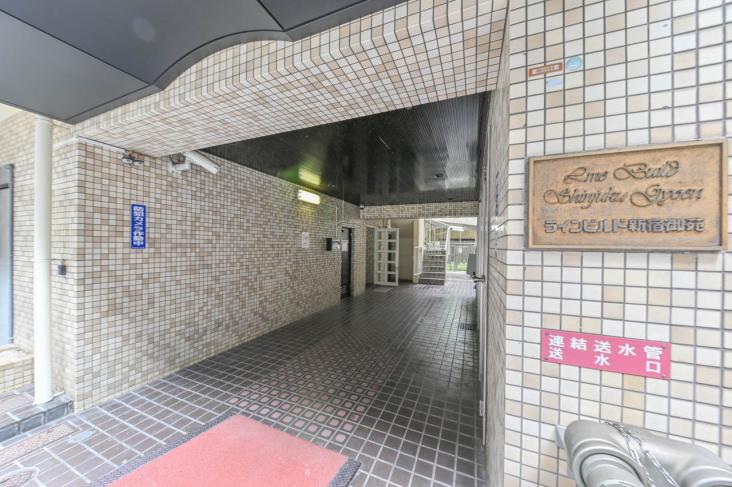 ラインビルド新宿御苑-4-エントランス