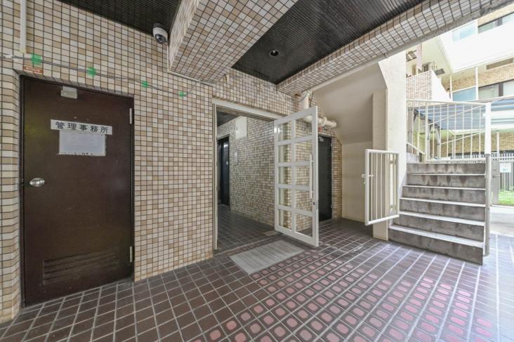 ラインビルド新宿御苑-5-エントランス