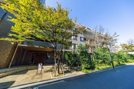 メゾンエクレーレ新宿西戸山