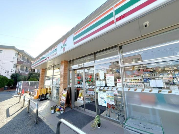 烏山南住宅　１号棟-10-コンビニ