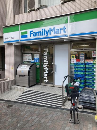 ドルチェ東新宿-52-コンビニ