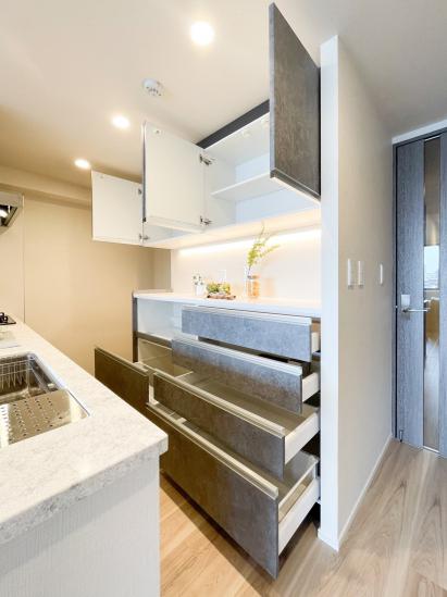 クレヴィア新宿中落合EAST-5-キッチン