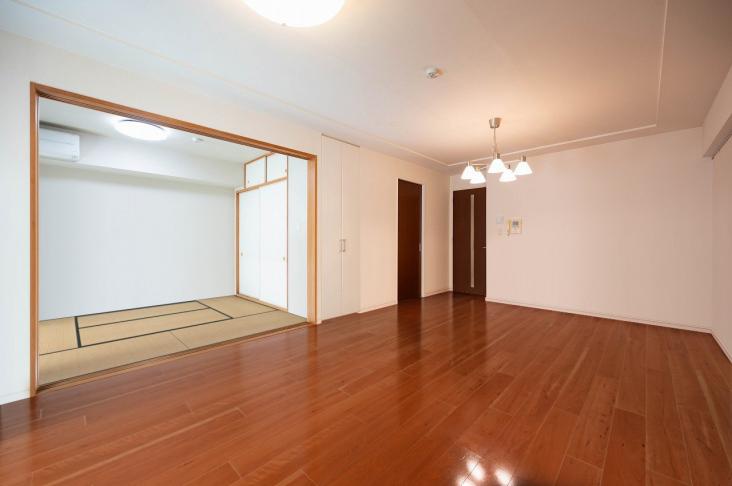 ハイコート浜田山壱丁目-9-リビング