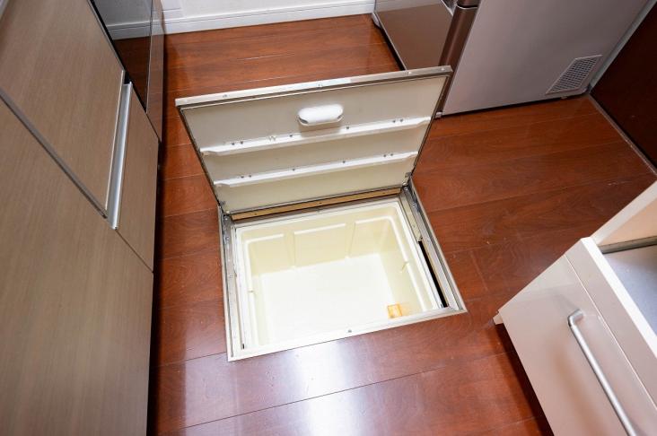 ハイコート浜田山壱丁目-28-収納