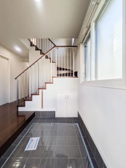 成城八丁目戸建-39-玄関