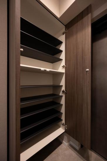 エス・バイ・エルマンション信濃町-16-収納